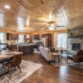 Brand New Luxury Cabin-Private Appalachian Retreat, hotel in Gatlinburg