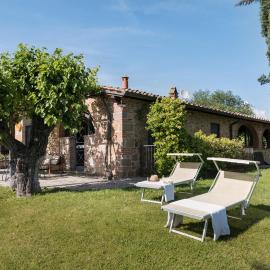 Capanna Cottage, hotel u gradu Bucine