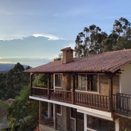 Cabaña Villalmira – hotel w mieście Iza