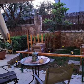 M&M Airport stop Garden Apartment