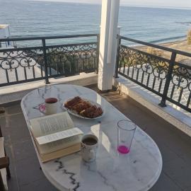 Stratos Sunset House