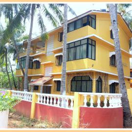 Shalom Guest House, hotel in Candolim