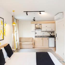 Ada Apart Otel, готель в Ізмірі
