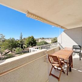 Global Vacacional, Apartamento de 3 dormitorios y terraza en la playa de Canet