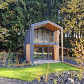 Chalet Luxe Timber Lodge & Yoga Loft by Interhome, hotel di Mlade Buky