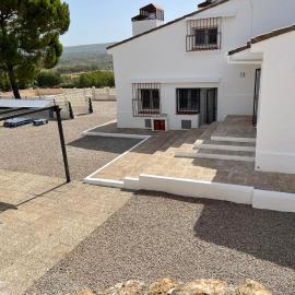 DJM Palms - Shared Casa Rural - Casa Rural Compartida - No es una casa privada, hotel Ayora városában