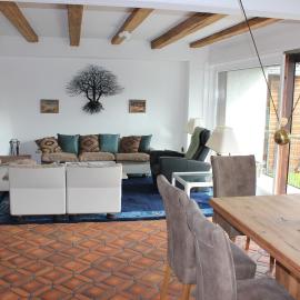 Schatzlhof Suite in Berg am Starnberger See، فندق في بيرغ ام ستارنبيرغر
