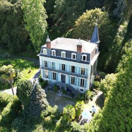 Villa Morton - Domaine du Grand Tourmalet Pic du Midi, hotel din Bagnères-de-Bigorre