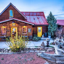 The Loubird Inn, Hotel in Escalante