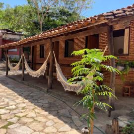 Chalés Beira Rio - Parque da Carioca - Centro Histórico, hotel di Goiás