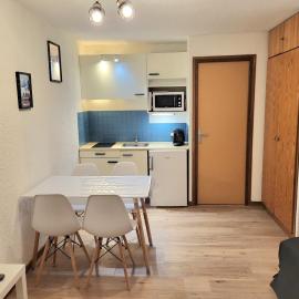 Appartement 4pers rénové de 24M2 pied des pistes, hotel u gradu 'Les Orres'
