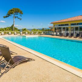 Lagrange Vacances Les Terrasses des Embiez, hotel u gradu Sis Fur le Plaž