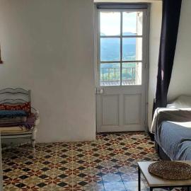 Maison avec vue panoramique, viešbutis mieste Trigance