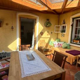 hAUSzeit - Bungalow, hotel em Leoben
