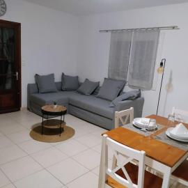 Maison cocooning, hotel em Lhommaizé