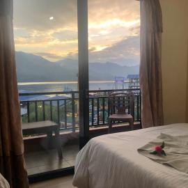 포카라에 위치한 호텔 Hotel Lake Journey