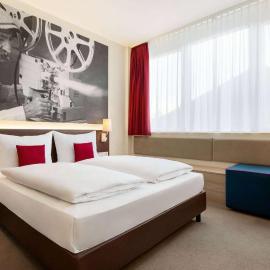 City Hotel MAX Munich West, hotell i München