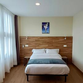 Apartahotel Golden Alcalá, hotel in Alcalá de Henares