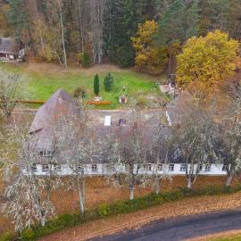 Pikasilla Puhke- ja Koolitusmaja, hotell i Pikasilla