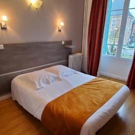 Hotel Bar Restaurant Saint Paul, hotel a Verdun-sur-Meuse
