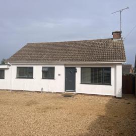 Pet-Friendly - 2 Bedrooms Bungalow hot tub parking, hotel in King's Lynn
