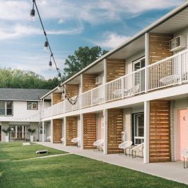 The June Motel, Prince Edward County, hotel em Picton