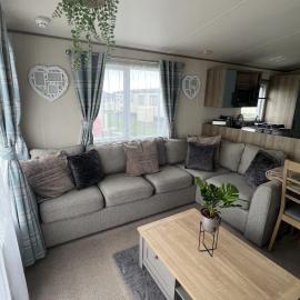 2 Bed Caravan - Sleeps 6 - Parking - Pets