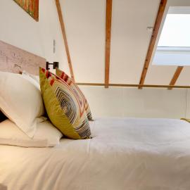 The Owl Barn Wiltshire - Flint، فندق في سويندون