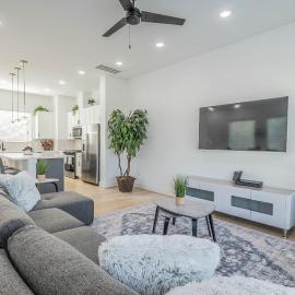 Modern Luxury retreat in downtown