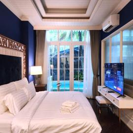 Grand Florida Beachfront Condo Resort Pattaya