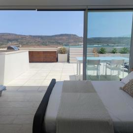 Panorama Lounge - Romantic Getaway with private pool