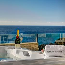 Terrace on the sea by Olax Rentals, hotel in Callao Salvaje