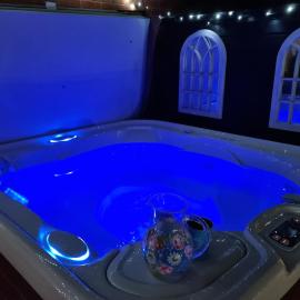 Dungarvon House Bed & Breakfast, Garden Hot Tub & Summerhouse, EV Point