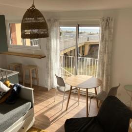 Studio vue sur l’océan, hotel in Saint-Brevin-les-Pins