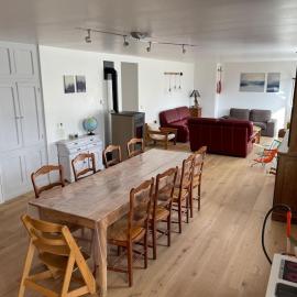 Magnifique maison rénovée, 10pers, מלון בRencurel