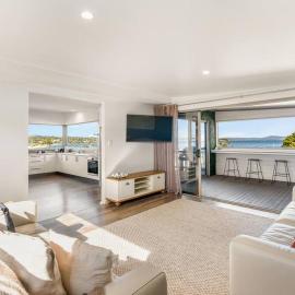 Escape to Coastal Tranquility, hotel in Primrose Sands