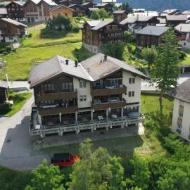 Ferienwohnung Silberdistel 2. Obergeschoss, hotel em Bellwald