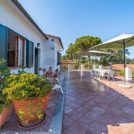 Casa Marida tra Cotoncello e Sant'Andrea - Goelba – hotel w mieście SantʼAndrea