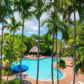 Coral Hammock Poolside Home