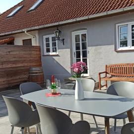 Pappelhof - Doppelhaushälfte mit Garten in Grömitz, hotel en Grömitz