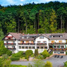 Gasthof-Hotel Lärmfeuer, hotelli kohteessa Rohrbach