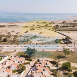 Viesnīca LOLA - Casa en Riumar para 4 personas en primera linea de mar - Deltavacaciones pilsētā Riumara