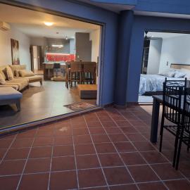SEA FACING modern 3-bedroom apartment, Umdloti