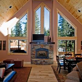 Red Cedar on North Shore - Beautiful 3BR w Gorgeous Furnishings in Tahoe City, hotel in Tahoe City