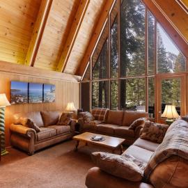 Snowy Paws at Alpine Meadows by Tahoe Getaways - Pet-Friendly with Amazing Views & Close to Slopes!, hótel í Olympic Valley