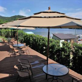 Nojiri Lake Resort, хотел в Shinano