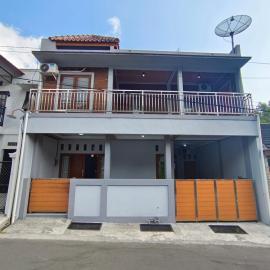 Omah Nogotirto Homestay Jogja, готель у місті Ngingas