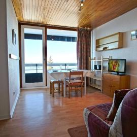 Studio spacieux 2 places proche pistes avec balcon - FR-1-340-18 – hotel w mieście Chamrousse