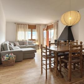 Apartamento en Puigcerdà ideal familias, hotel in Puigcerdà