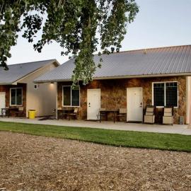 Bunkhouse 5A Under Cottonwood Trees